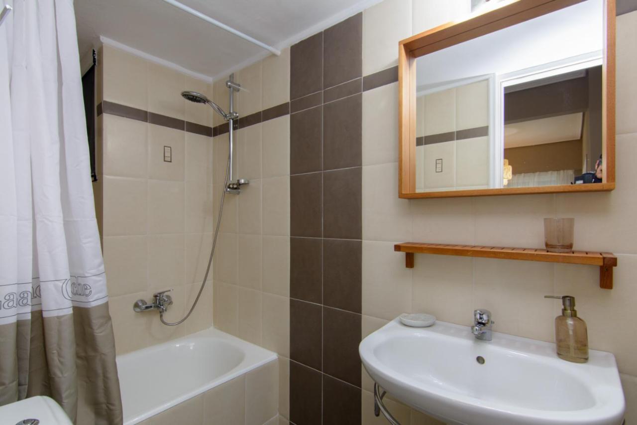 Apt 48, Cozy Apartment In Kalamata City Center 外观 照片